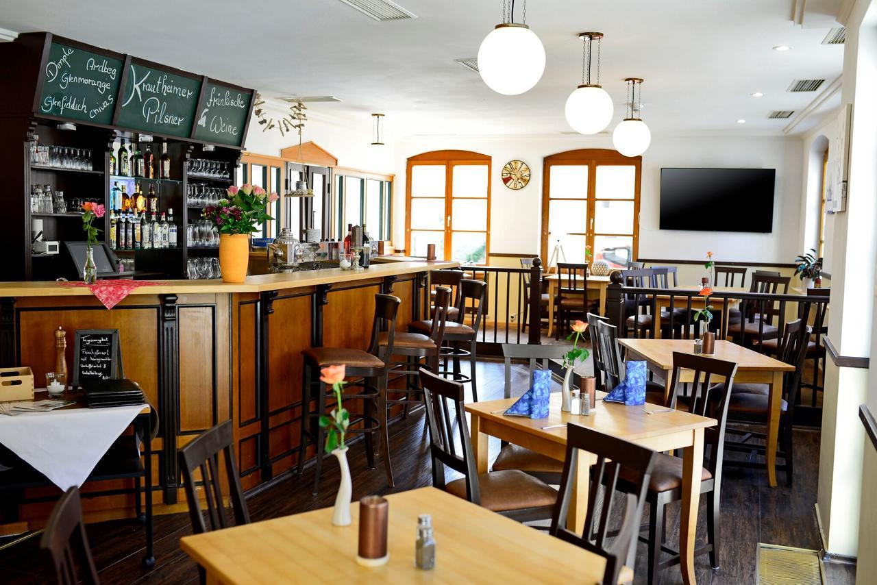 Altstadthotel Hassfurt Gbr Ngoại thất bức ảnh