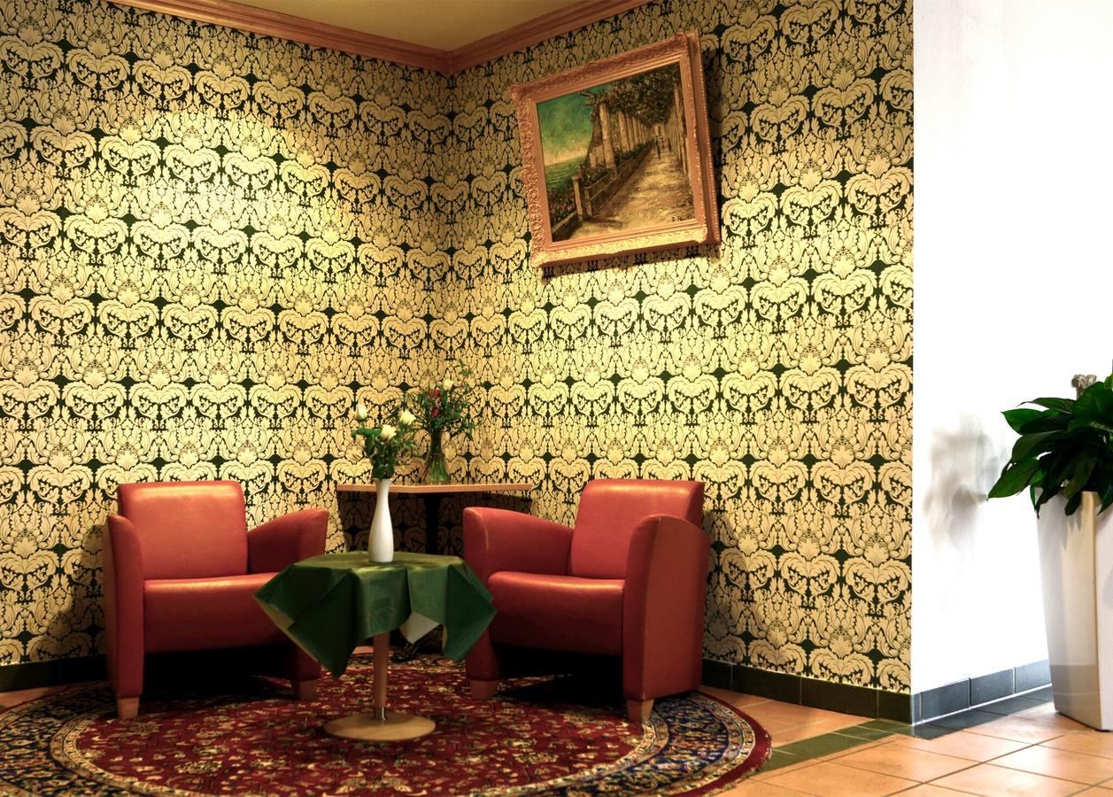 Altstadthotel Hassfurt Gbr Ngoại thất bức ảnh